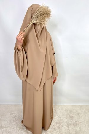 Abaya avec khimar en soie de médine