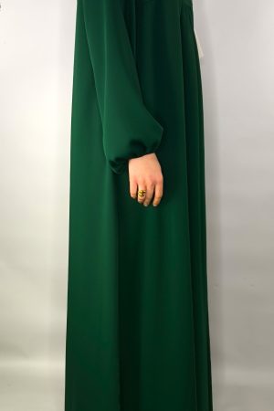 Robe vert jade foncé fluide en crêpe, vue de profil