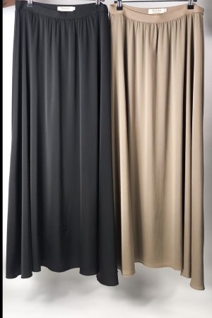 Jupe noire satin fluide longue – Élégante et modeste